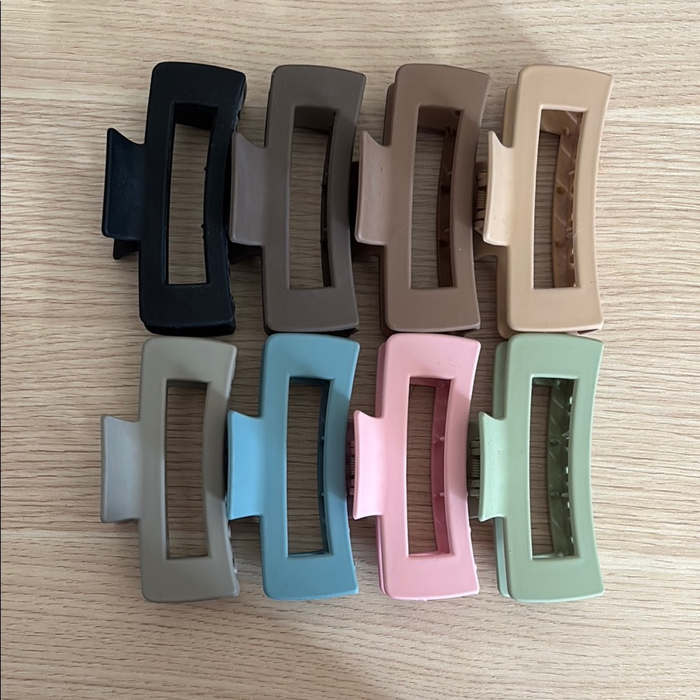 Bundle of 8 Rectangular Claw Clips in Assorted Colors